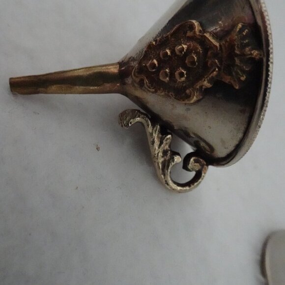 Vintage Perfume Funnel House of Medici Coat of Arms Italy - Picture 6 of 13
